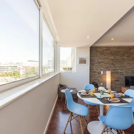 Apartment Charming House Music By Unique Hosts