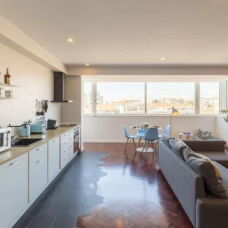 Charming House Music By Unique Hosts Apartment